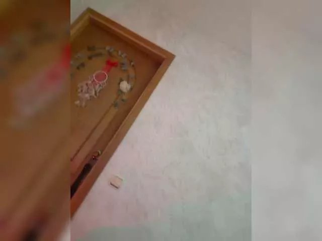 LittleDelora on BongaCams