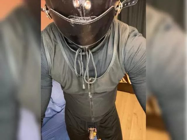 MadmenLovers on BongaCams