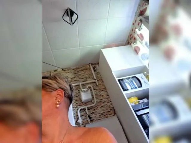 murr-kitty on BongaCams