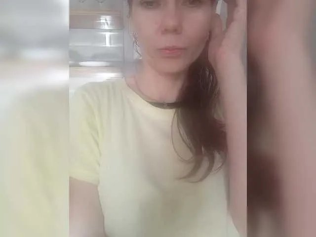 NinonDePeace on BongaCams