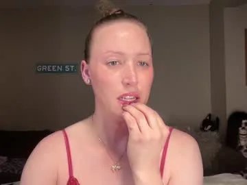 greenxxxqueen on Chaturbate