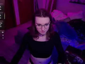 hellfire_girl on Chaturbate