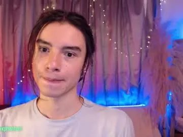 j_a_x_x_x_o_n on Chaturbate