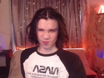 j_a_x_x_x_o_n on Chaturbate