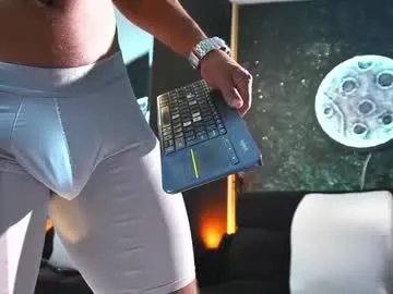 massimowalton2 on Chaturbate