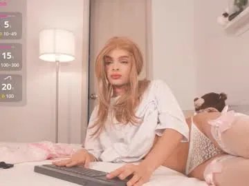 moon_angels on Chaturbate