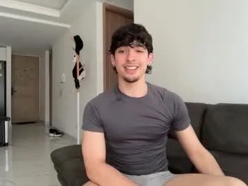 zenn_rush on Chaturbate