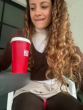 alana15 on StripChat