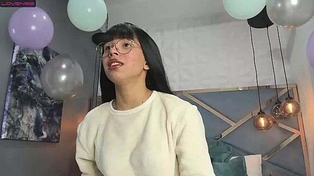 Samantha_Bernardo on StripChat